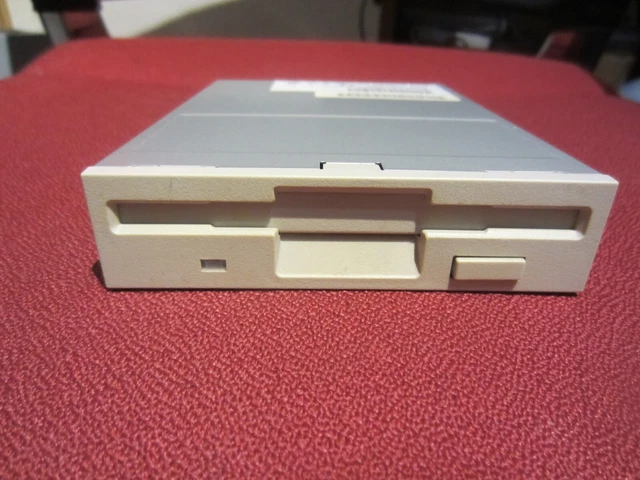 Lecteur Disquette 3 Pouces AMSTRAD 6128 EM 150 A tres bon état - Loisirs créatifs