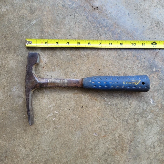 Vintage ESTWING Masons Brick Laying Rock Pick Hammer E3-20 EVERGRIP Handle