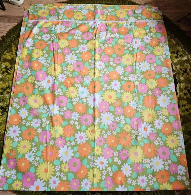 Vintage Wabasso 70s Flower Power Pattern Flat Sheet Width 80" x Length 98"