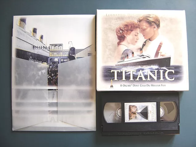 VHS coffret Titanic - collector - collection - bon état