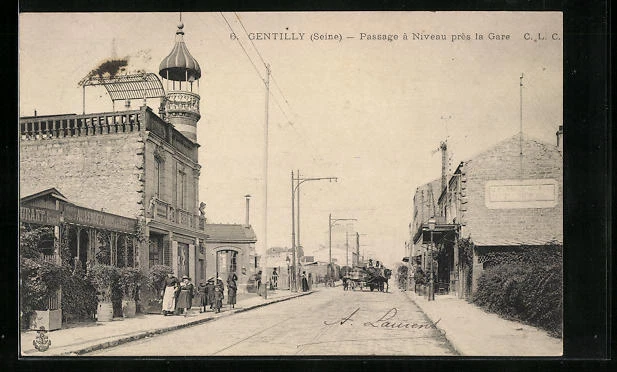 CPA Gentilly, Rue Jean JaunesPassage a niveau pres la Gare 1904