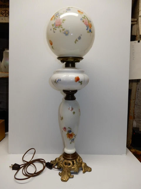 Antique American Kerosene Banquet Lamp Electrified Working