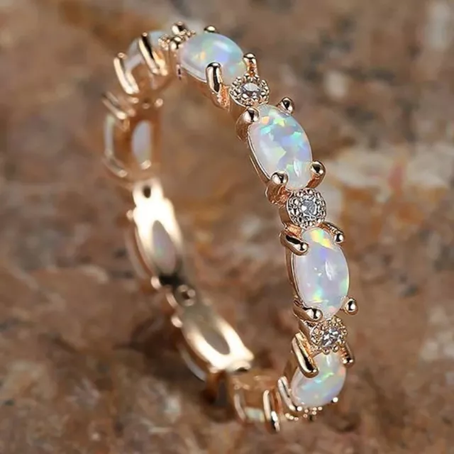 Ring 14K/- 585 Gold plattiert mit glitzernden weißen Opal 53 (17 mm Ø)