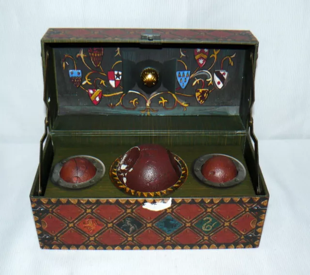 HARRY POTTER 2016 Quidditch Set Accessary Trunk AS IS 14.36