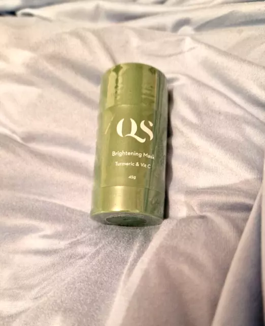 QS Organics natural Vitamin C & Turmeric brightening mask