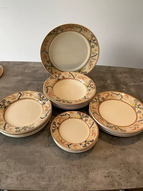 Vintage Set Of Royal Doulton TYCOON Dinner Service Plates - 25 Pieces