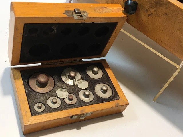 Original Waage Feinwaage Mit Gewichtssatz In Box 11