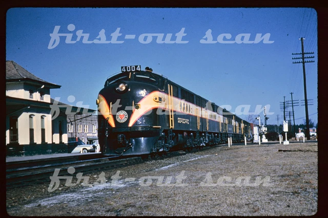 R DUPLICATE SLIDE - Seaboard SAL 4004 EMD FT Action on Freight