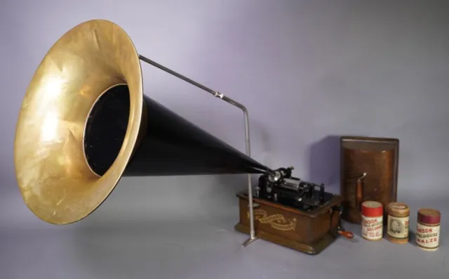 Edison Standard Phonograph  mit Grossen Original Trichter