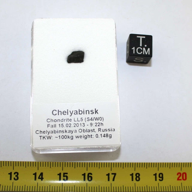Meteorite Chelyabinsk Nel Una Scatola (0.148 Grs - 006)