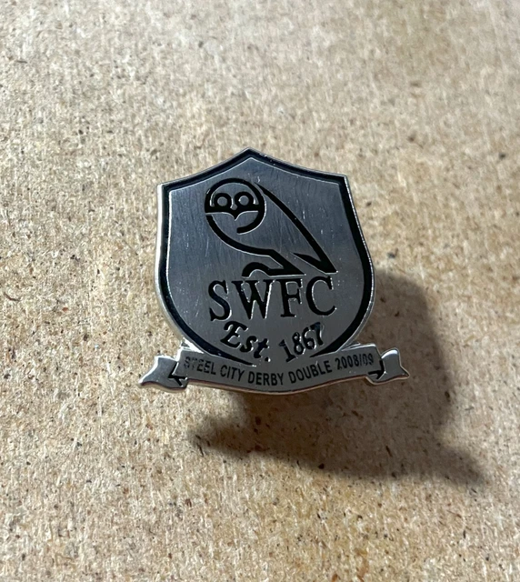 RARE INSIGNE DEPUTE REPUBLIQUE TCHAD en argent x - Médailles