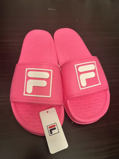 Fila Women size 8 Sandals Slides