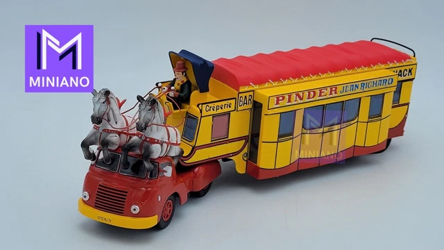Camion Simca Cargo 759W Du Cirque Pinder - DIREKT Collections 1/43, Métal