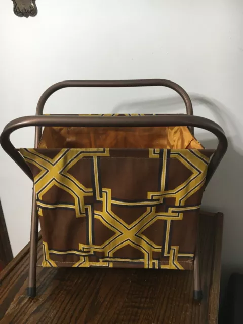 VTG  Knitting Yarn Folding Sewing Basket caddy tote