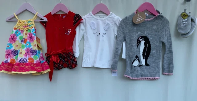 Pacchetto di vestiti per ragazze nuovo con etichette età 9-12 mesi giglio e noce moscata dan c & me