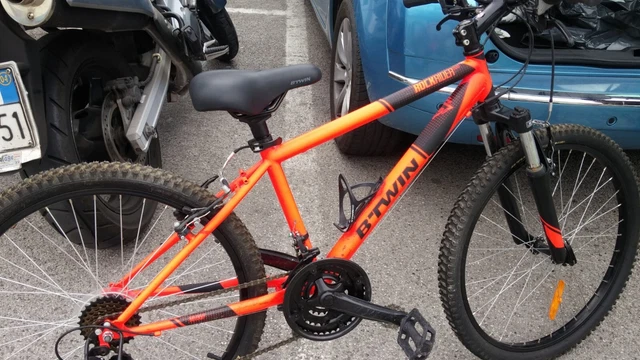 Hybrid Bike Mountain Bike Velo Decathlon Orange Et Noir Vtt