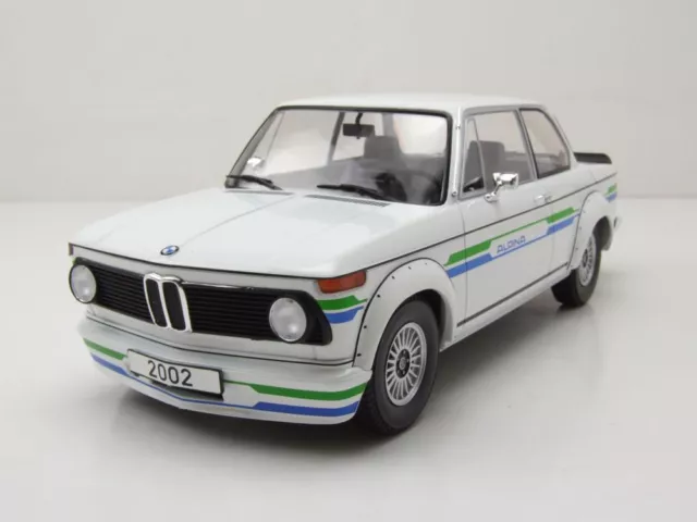 BMW 2002 Alpina 1973 Blanc Décor / Maquette de Voiture 1:18 MCG