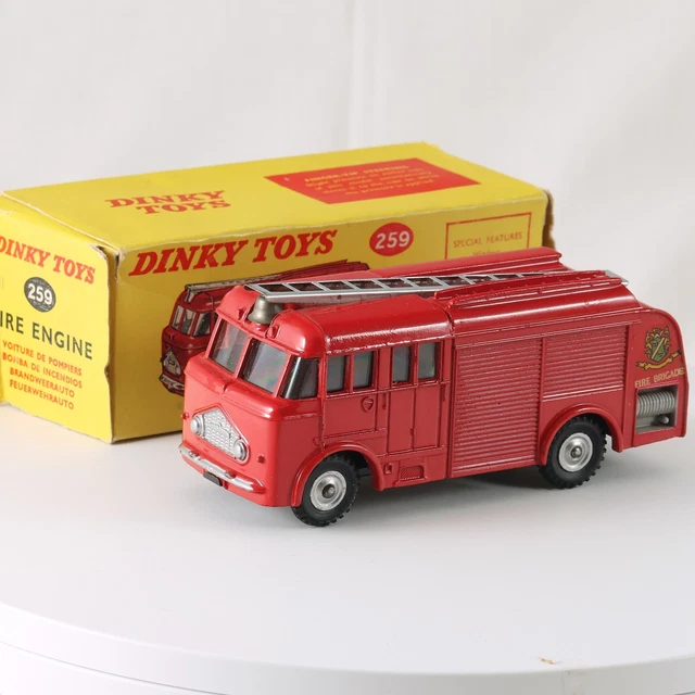 Dinky Toys GB – Camion Brinks 275 – Fourgon De Transport De Fonds – Échelle 1/43 Avec Boîte