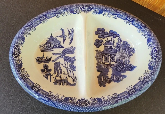 Churchill England Willow Blue Divided Oval Vegetable Serving Dish Bowl Churchill England Willow Blue Divided Oval Vegetable Serving Dish Bowl