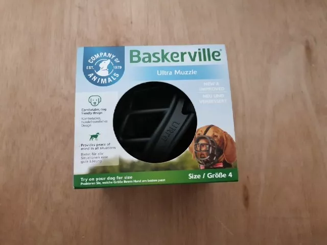 BASKERVILLE ULTRA MUZZLE Size 4 Patented Humane Design Comfortable Muzzle