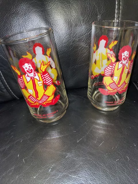 2 McDonalds Collectors Series Glass Cup Ronald McDonald Sitting Vintage