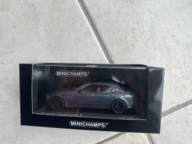 Maserati Quattroporte S Minichamps Grigio Palladio  1:43 Limited Edition