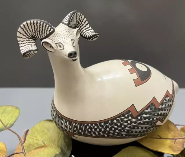 Mata Ortiz Pottery Effigy Long Horned Sheep Ram Folk Art Jerardo Tena Paquime 3