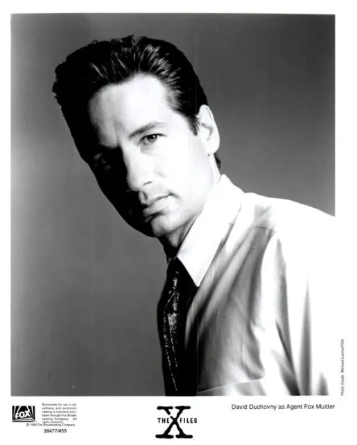 David Duchovny The X Files as Fox Mulder Portrait Original 8x10 Photo 1995