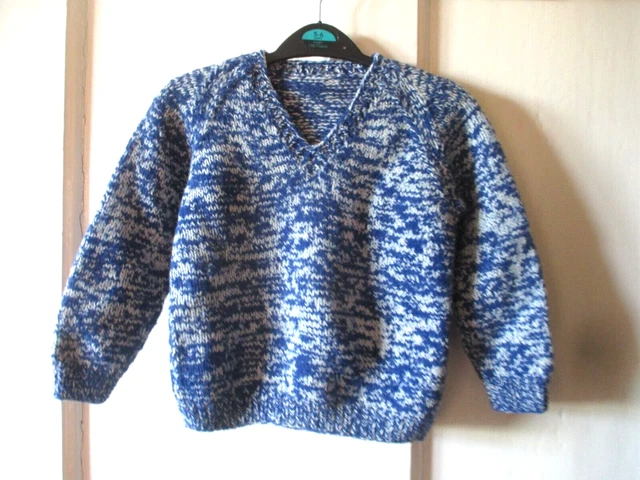 Vintage  HAND KNIT RANDOM BLUE V NECK  Boys  Nice Blue Jumper age approx 4-5yrs.