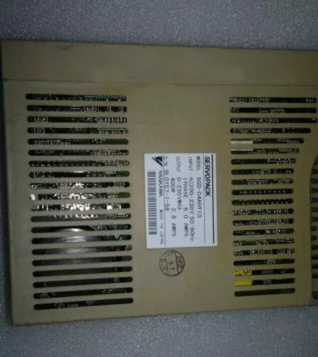 1 pz servomotore Yaskawa usato SGD-04AHY10 testato buono
