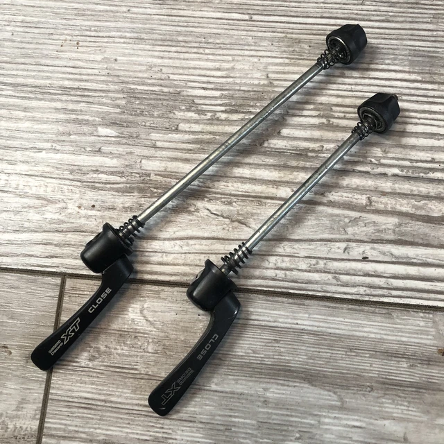 Shimano Deore XT Black color quick release wheel skewer set like new