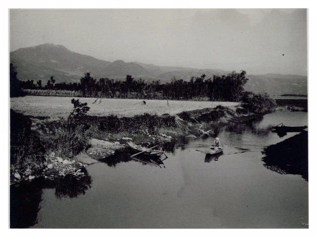 TAIWAN, SENTIER ARBORÉ, Tirage vintage, 1951 Photo prise par Henri TAIWAN, SENTIER ARBORÉ, Tirage vintage, 1951 Photo prise par Henri