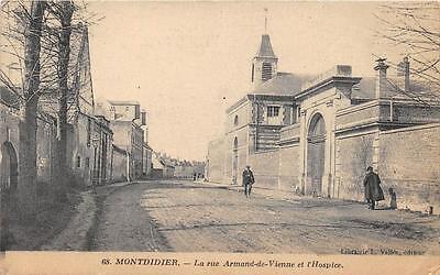 Cpa 80 Montdidier La Rue Armand De Vienne Hospice
