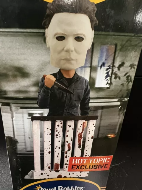 BLOODY Fence John Carpenter’s Halloween Michael Myers Royal Bobbles Bobblehead