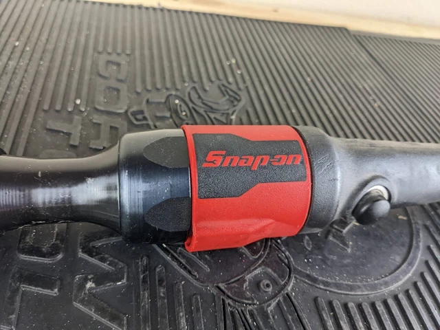 #aq390  Snap-On 3/8" Drive Super-Duty Air Ratchet PTR72 (Red) 2