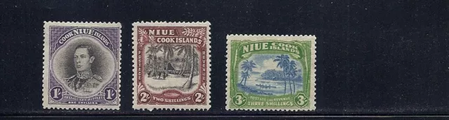 Niue 1938 KGVI Et Village Scènes (Sg 75-77) F/ VF MH