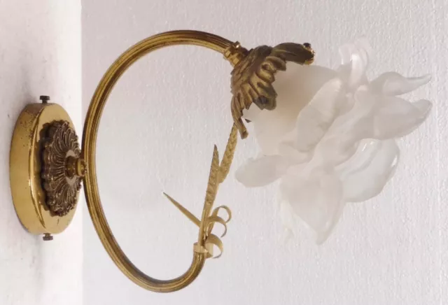 Bonito Aplique de Pared Latón Dorado Tulipa Florón Pasta de Vidrio