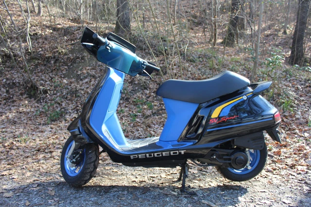 Scooter vintage PEUGEOT SV SPORT 50cc - nuovo da esposizione km 0 - anno 1993