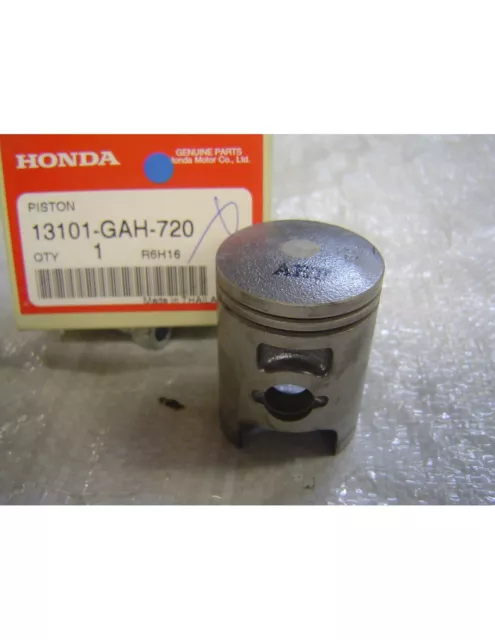 Piston cote std HONDA SFX50 95-01 SGX50 sky 97-98 SJ50 bali SRX50 13101-GAH-720