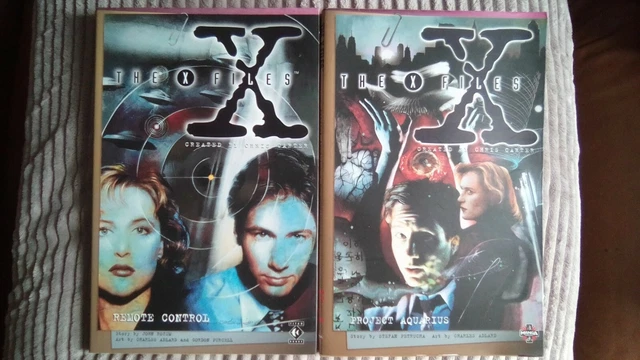 2 x THE X FILES GRAPHIC NOVEL BUNDLE - TITAN BOOKS/MANGA - SCI-FI - FREE P&P