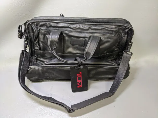 TUMI Soft Black Leather Laptop Bag 17" x 10" (A7)