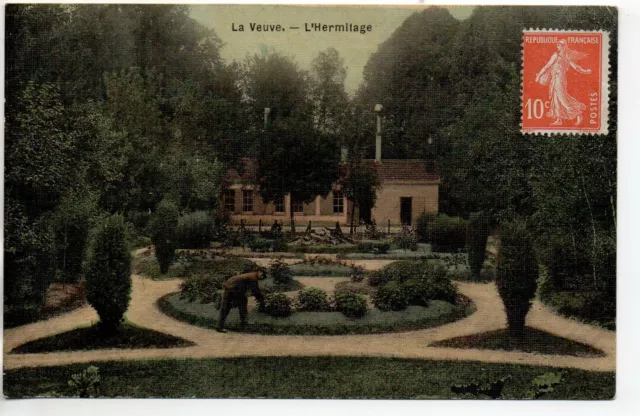 LA VEUVE - Marne - CPA 51 - le jardinier à l' Hermitage - carte toilée couleur