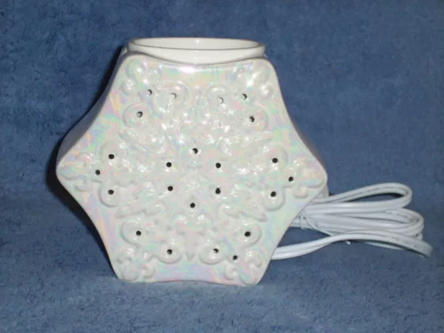 Partylite Snowflake ScentGlow Warmer -- NIB