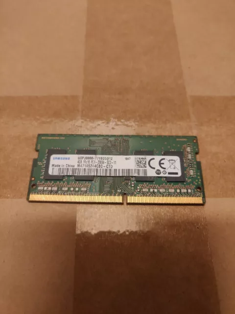 Samsung M471A5244CB0 Lot de 2 barrettes de mémoire RAM DDR4 3200 MHz  PC4-25600 1,2 V 1R x 16 SODIMM 8 Go : : Informatique