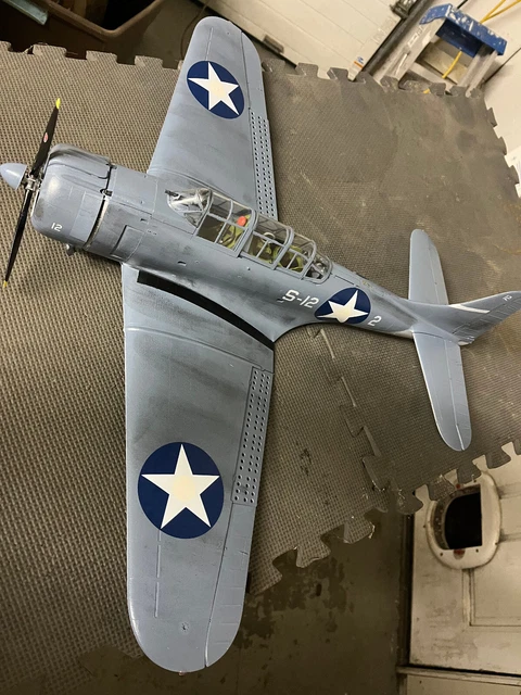 Avion Militaire 21st Century Toys – SBD-3 Dauntless VS2 US Navy – Échelle 1:18 – Neuf