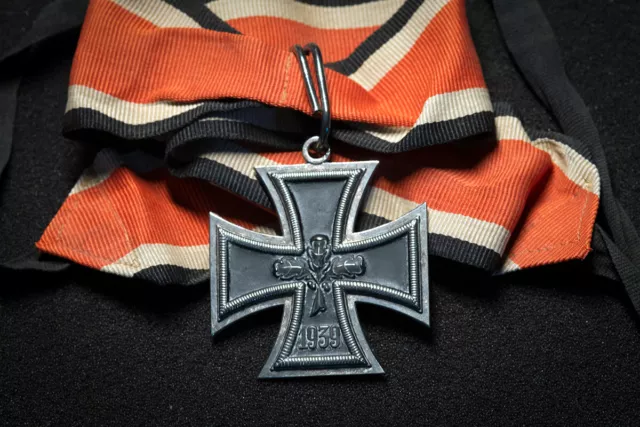 Knights Cross of the Iron Cross - German medal WW II - 57 veterans version