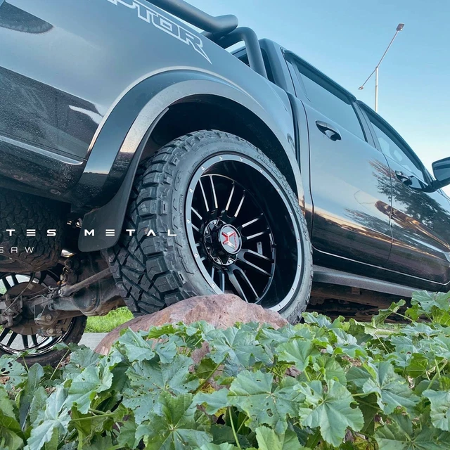 22 INCH FORD RANGER RAPTOR in Wheels Gloss Black Size 22x12 PCD 6x139.7 ...
