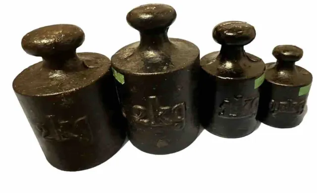 4 Stück alte antike Eisengewichte Gewichte Waage 2kg, 2kg, 1kg, 0,5kg