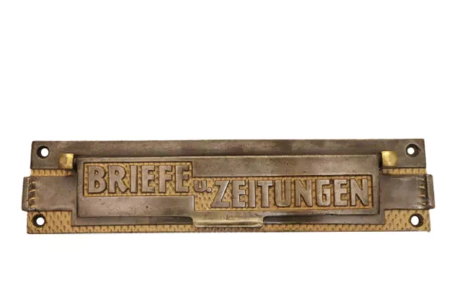Antiker alter Briefeinwurf Briefkasten Briefschlitz Briefklappe Altbau Tür 1923