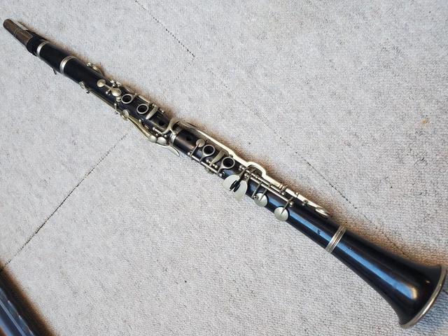 Nice old wooden Bb Clarinet 4 rings, ALBERT System